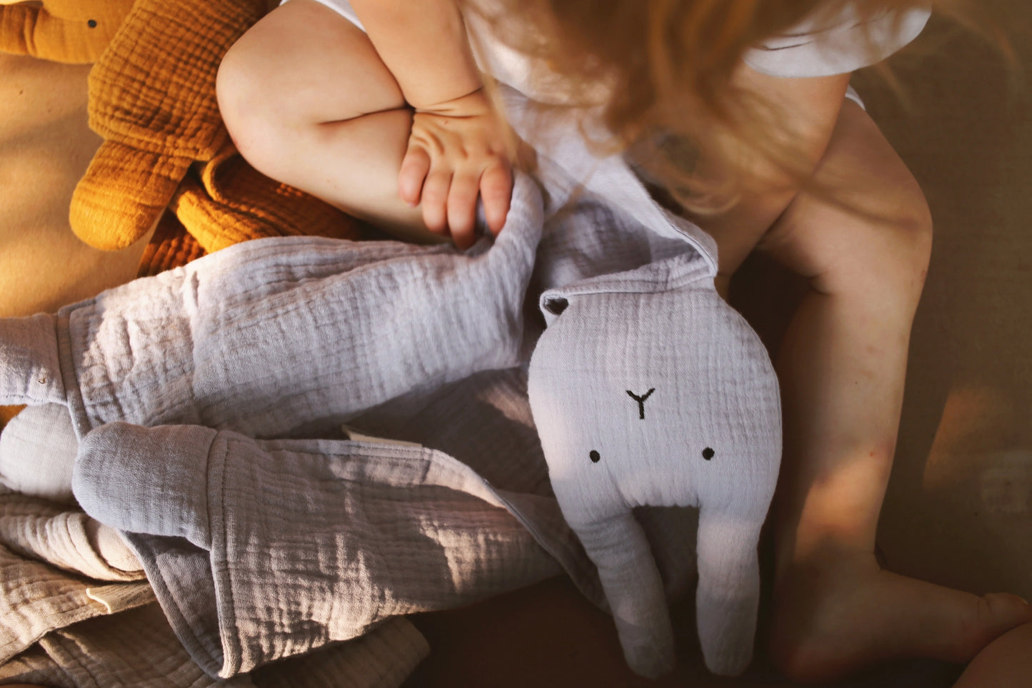 Marlowe & Co - Bunny Lovey Blanket in Assorted Colors