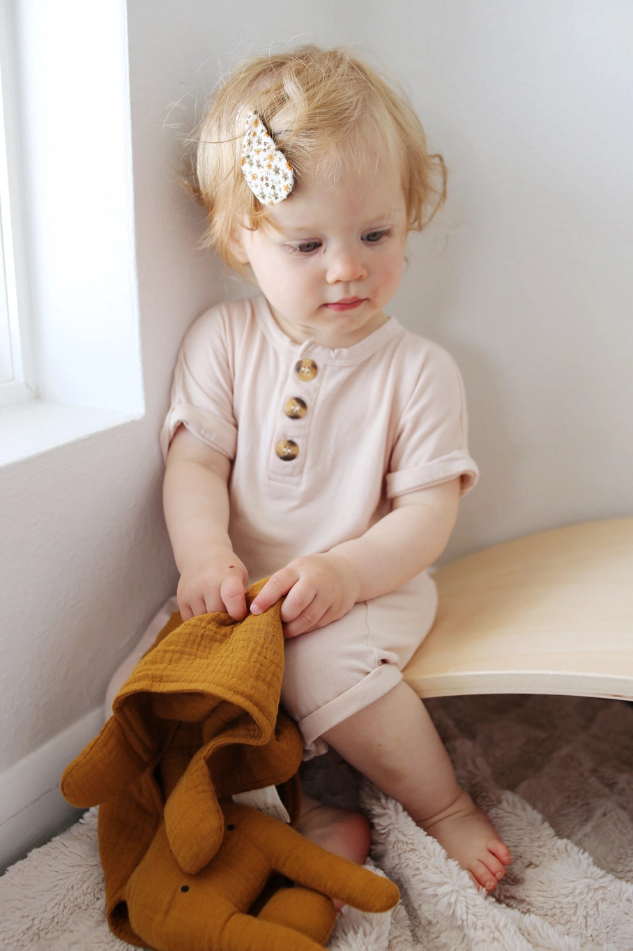 Marlowe & Co - Bunny Lovey Blanket in Assorted Colors