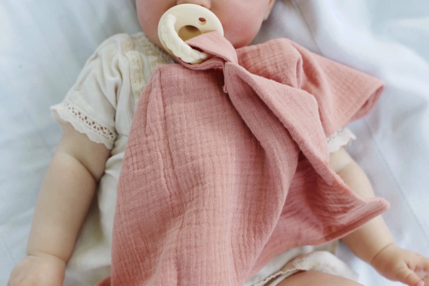 Marlowe & Co - Lovey Blanket in Assorted Colors
