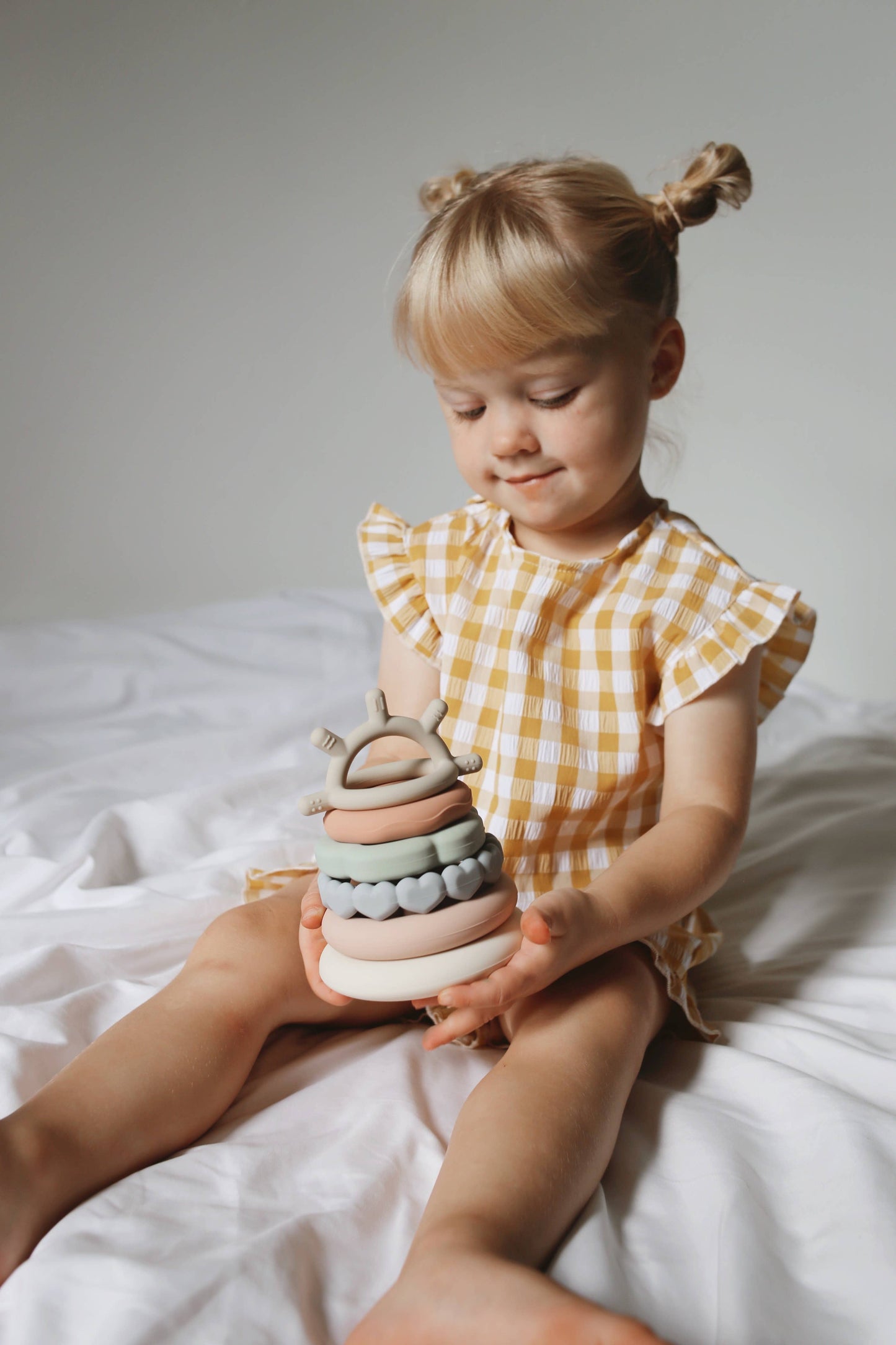 Marlowe & Co - Classic Stacking Teething Ring Toy